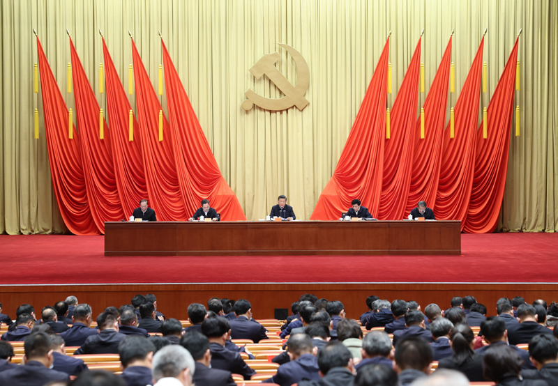 3月1日，2022年春季学期中央党校（国家行政学院）中青年干部培训班在中央党？。中共中央总书记、国家主席、中央军委主席习近平在开班式上发表重要讲话。 新华社记者 刘彬 摄
